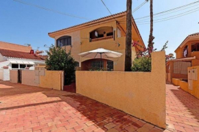 Appartement Violeta mit Terrasse und Pool